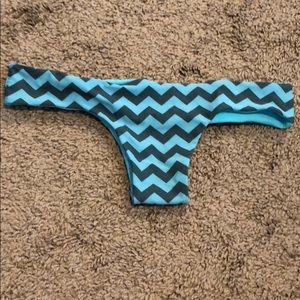 Cheeky bikini bottoms